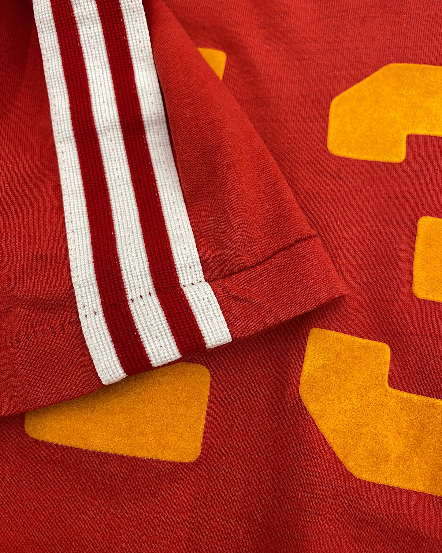 Vintage 1980s Pietro's Gold Coast Pizza Parlors T-Shirt Red