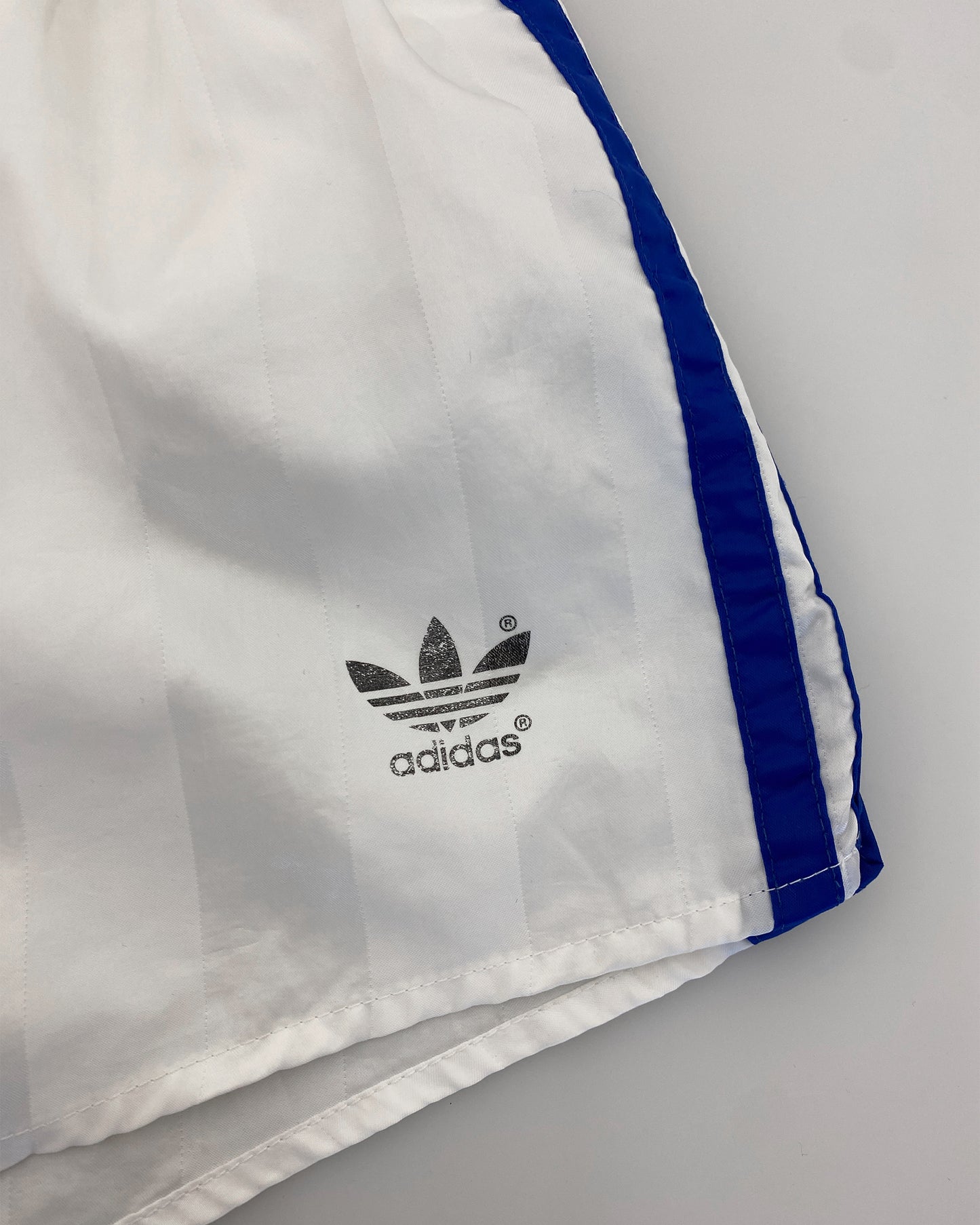 Adidas 1980er Sportshorts Weiß Blau 