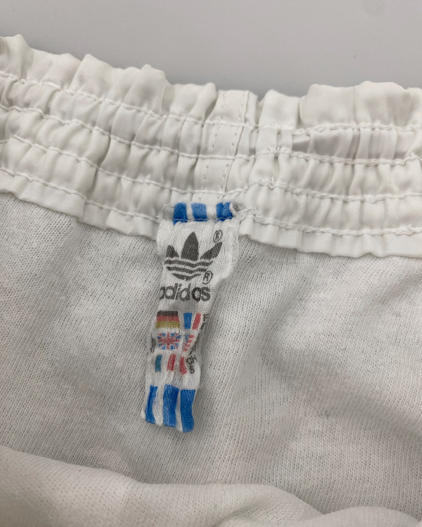 Adidas 1980er Sportshorts Weiß Blau 