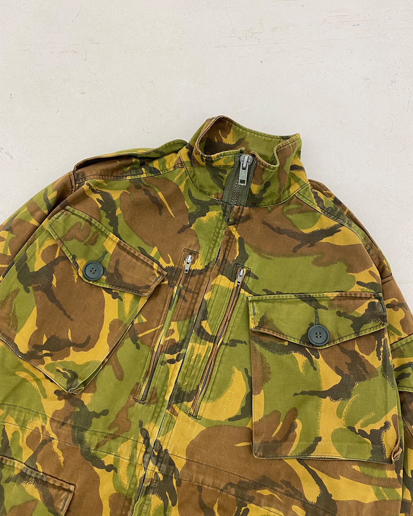 Vintage 1980s British Army DPM Smock Combat Camo Jacket Green