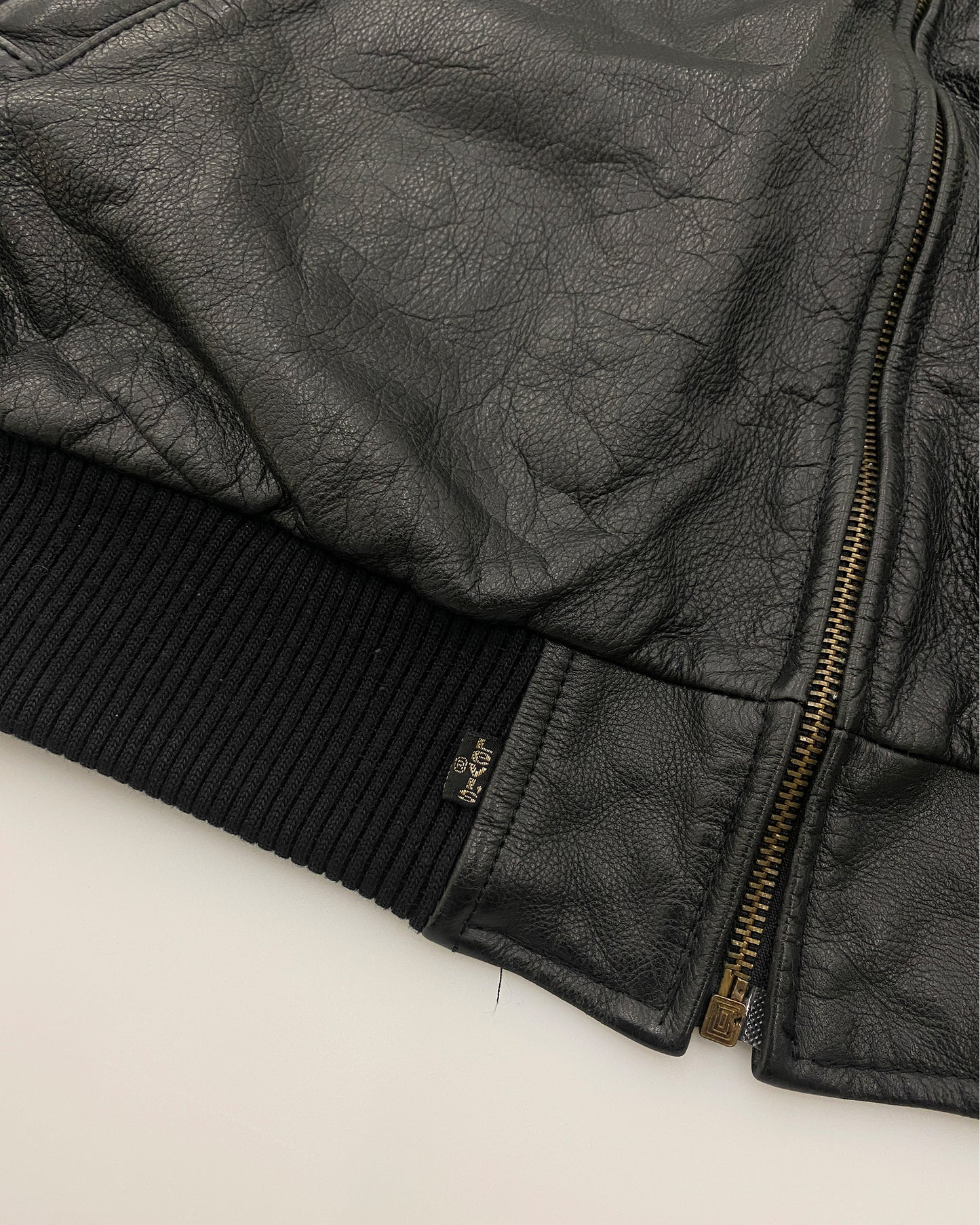 Levis 1980s – Gepolsterte Fliegerjacke aus Leder in Schwarz 