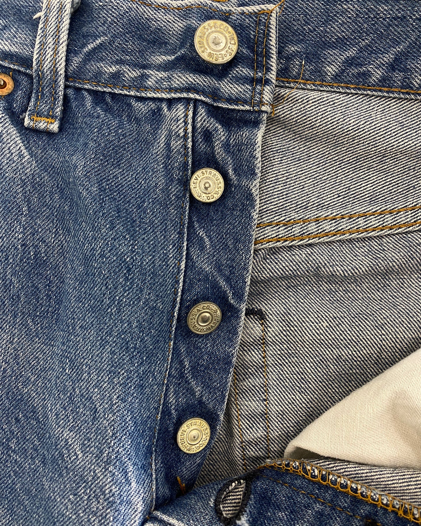 Levis 1970er 501 Selvedge Denim Hellblau 