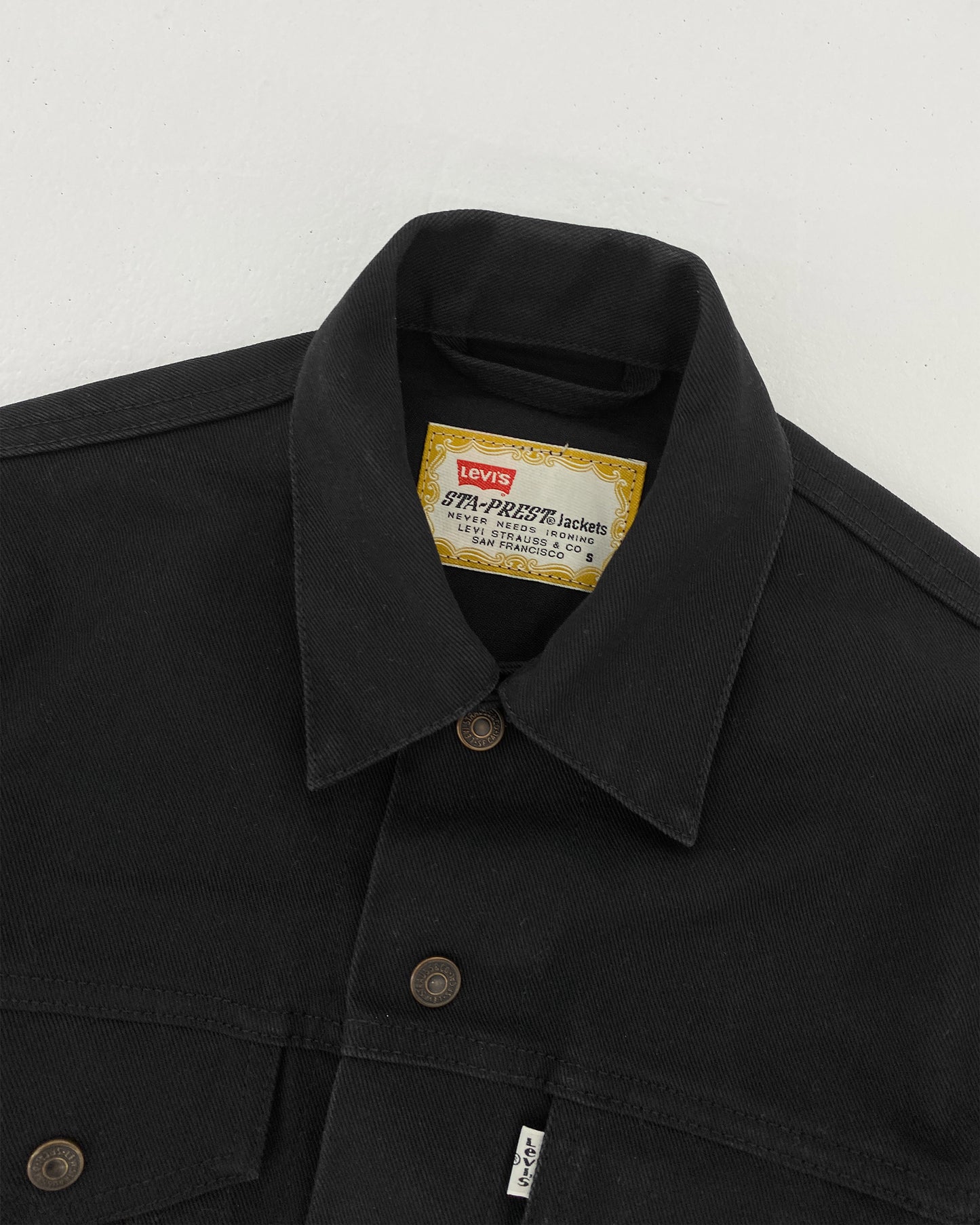 Levis 1998 Type 3 – Schwarze Jeansjacke mit Druckknöpfen 