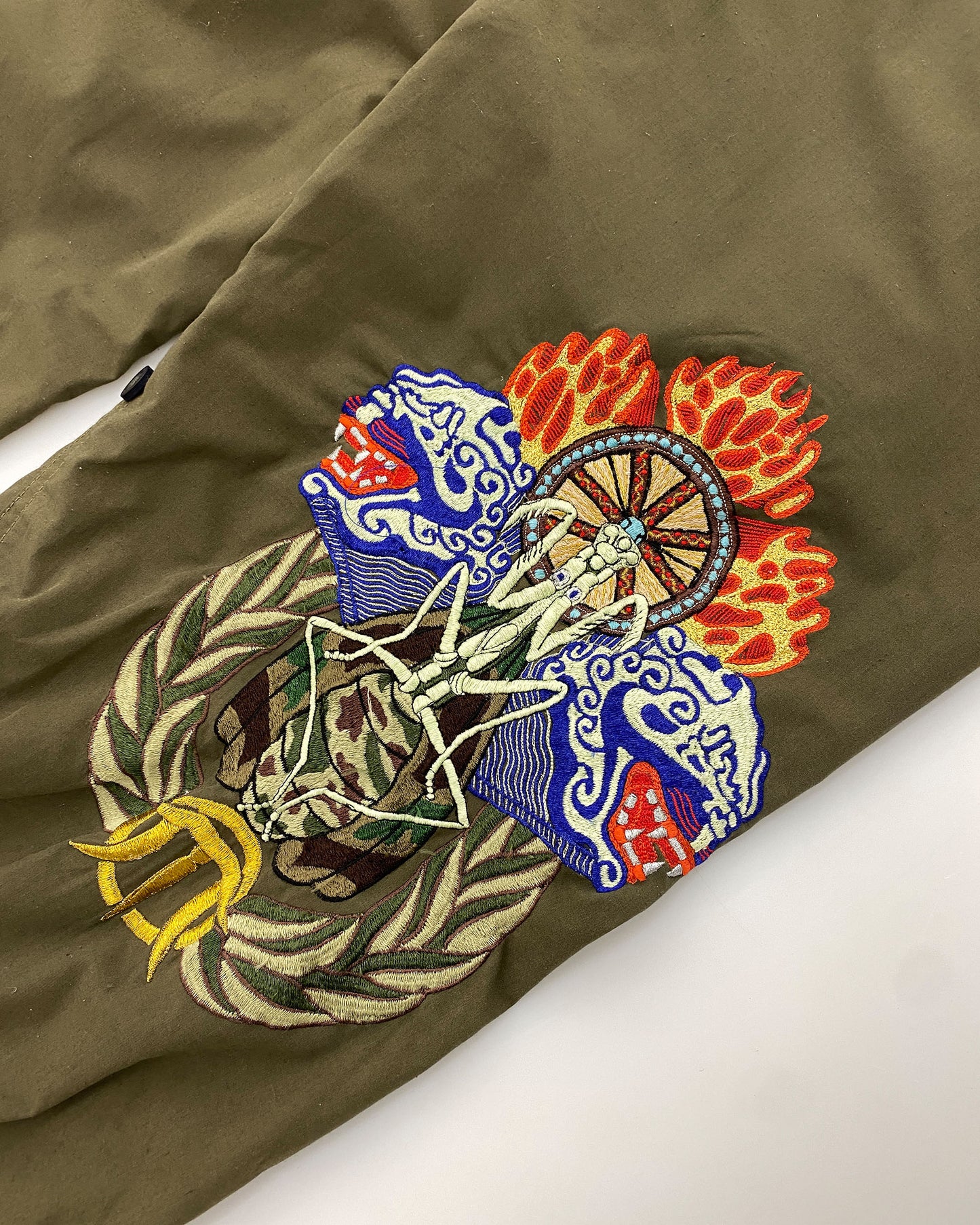 Maharishi 1990s Embroidered Mantis Snopants Parachute Pants Khaki Green