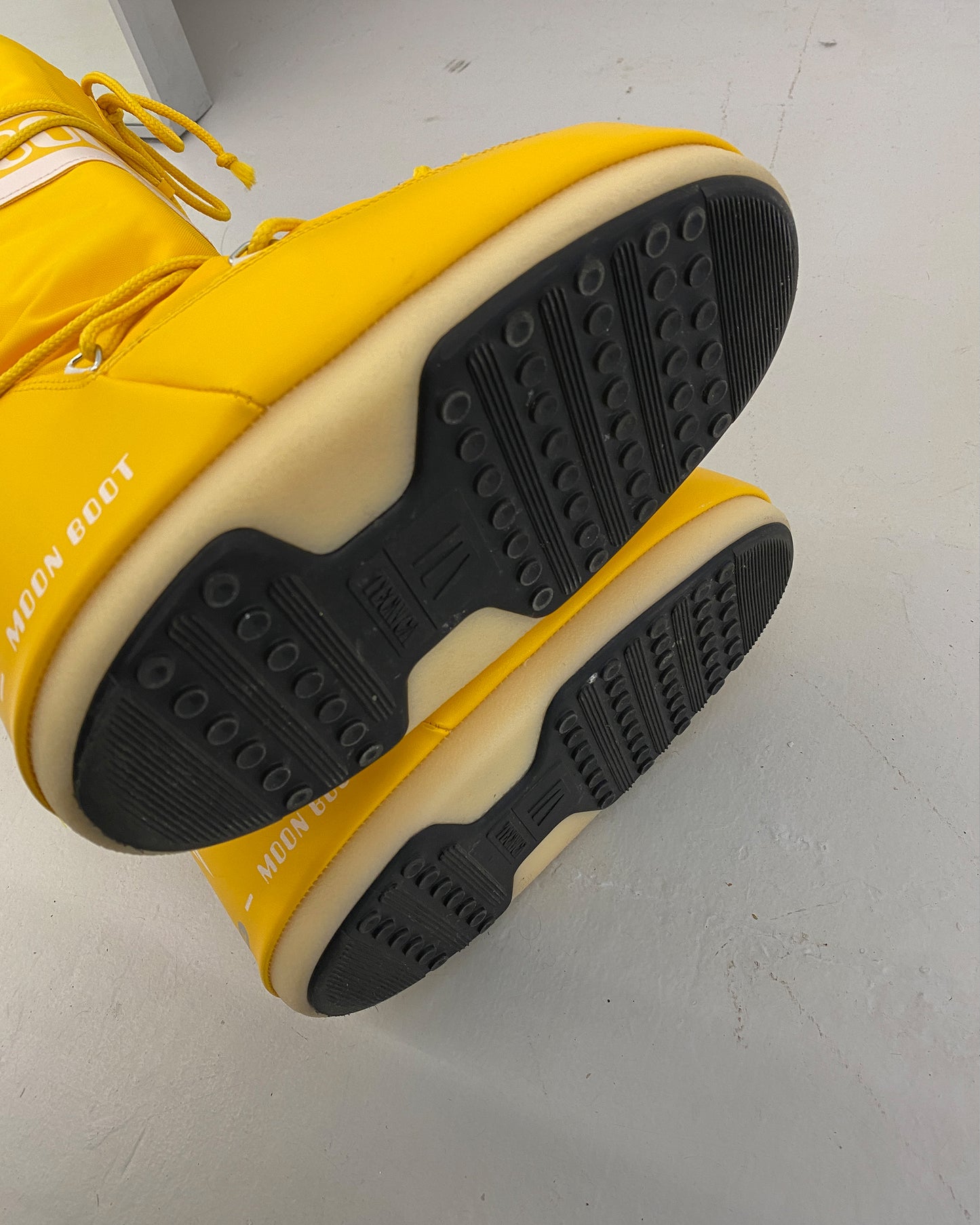 Moon Boots 2010s Icon Boot Yellow