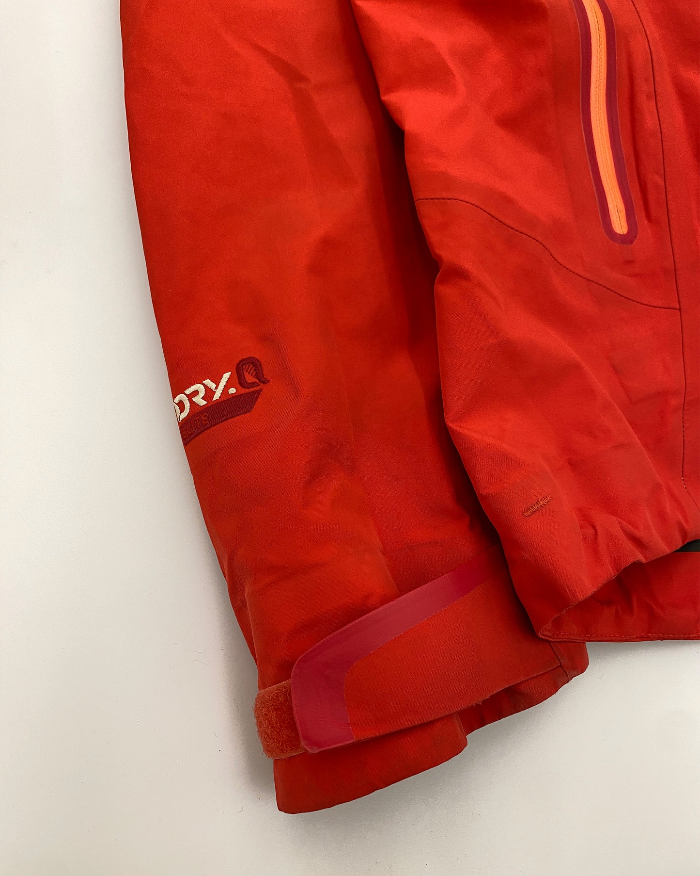 Mountain Hardwear 2010s Dry.Q Elite Shell Jacke Rot 