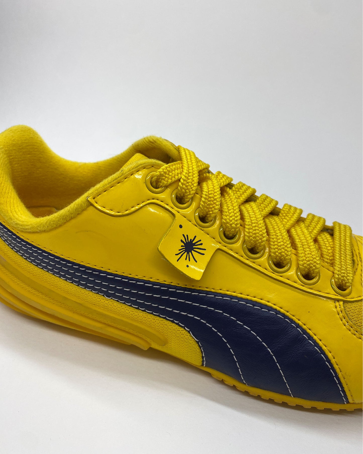 Mihara Yasuhiro x Puma 2000er MY-12 Sneaker Gelb 