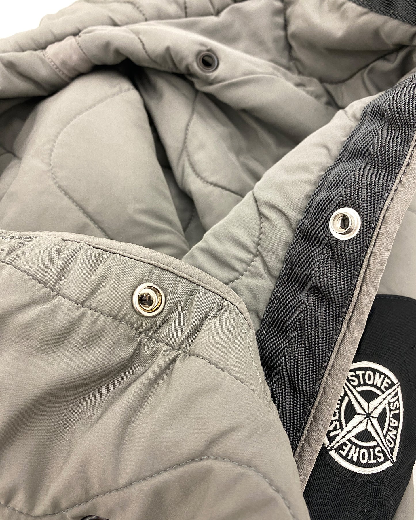 Stone Island AW2004 Steppjacke mit Innenfutter, Grau 