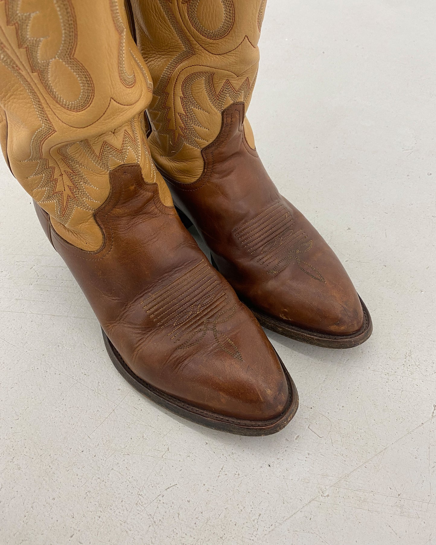 Tony Lama 2000s Zweifarbige Cowboystiefel Hellbraun 