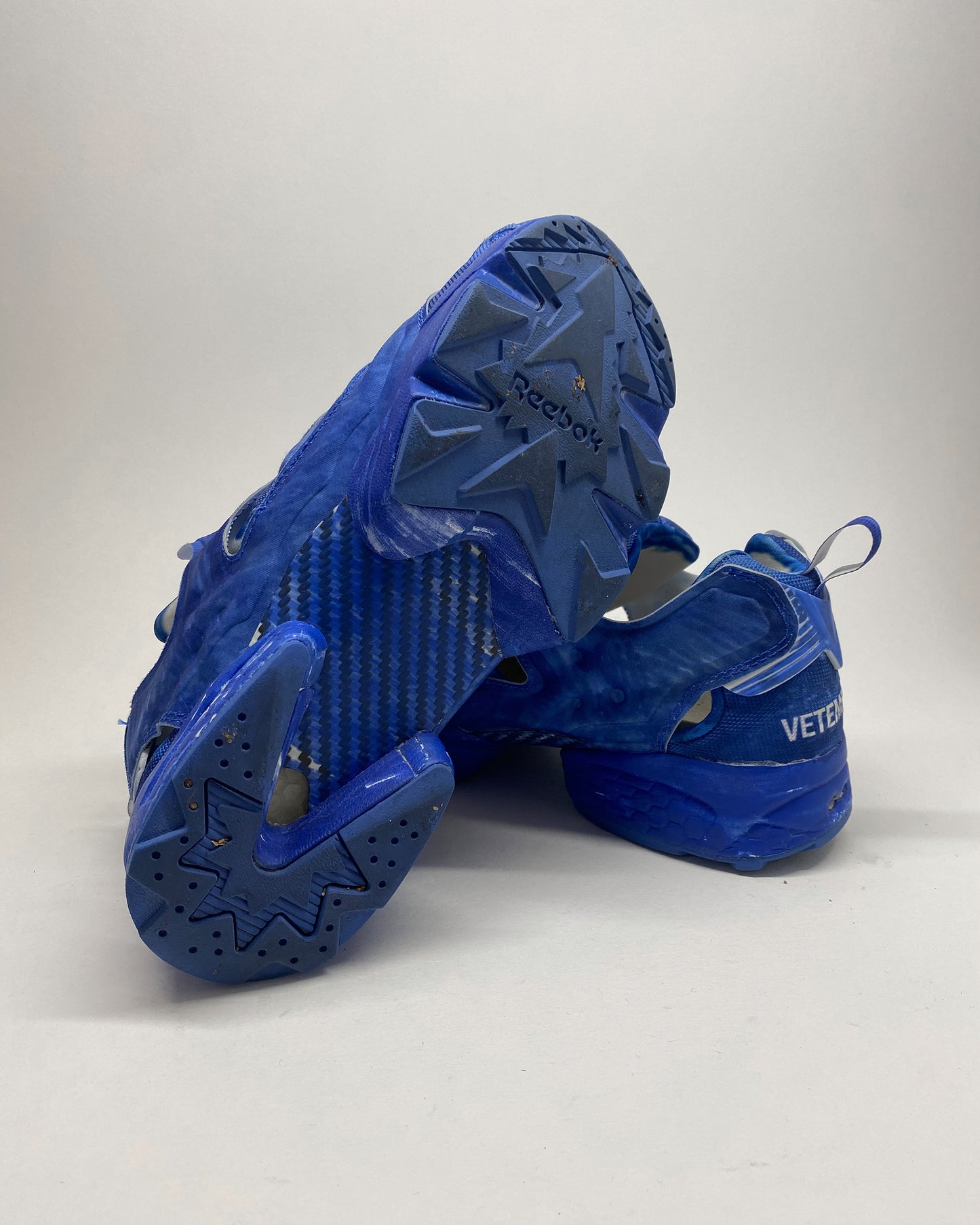 Vetements x Reebok AW2017 Insta Pump Fury Sneaker Blau 