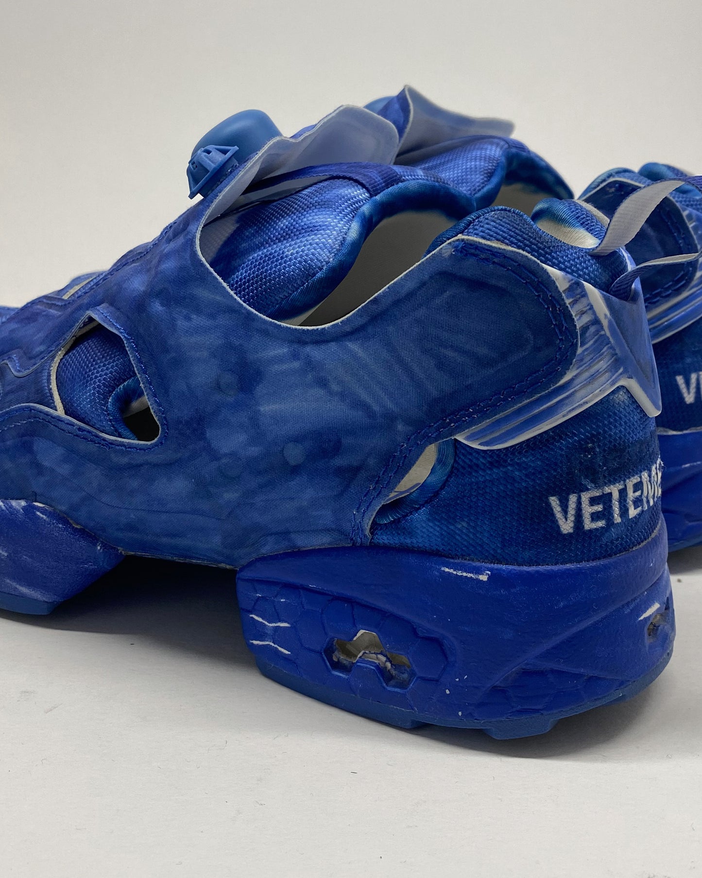 Vetements x Reebok AW2017 Insta Pump Fury Sneaker Blue