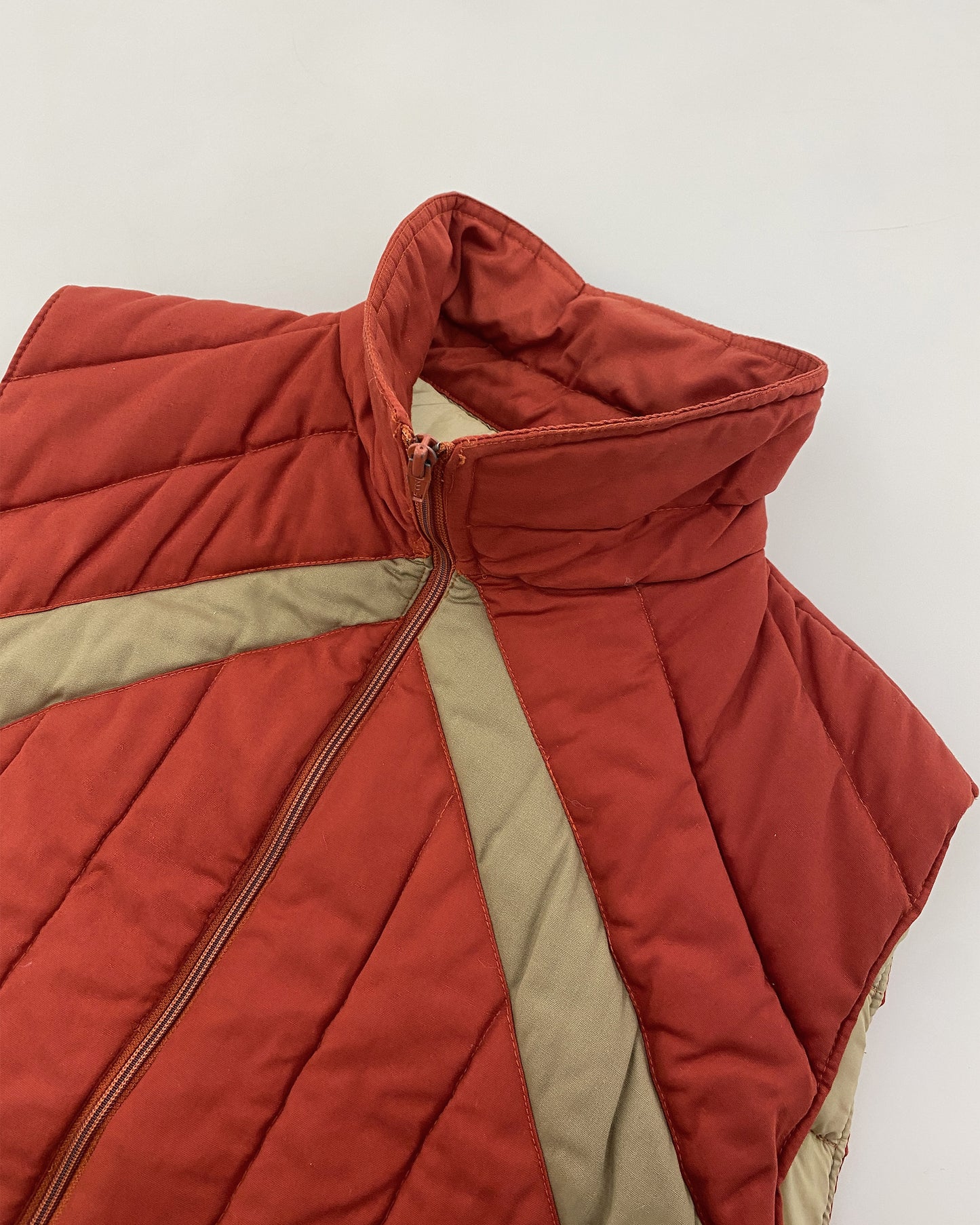 Weather Watcher 1980s Padded Vest Red