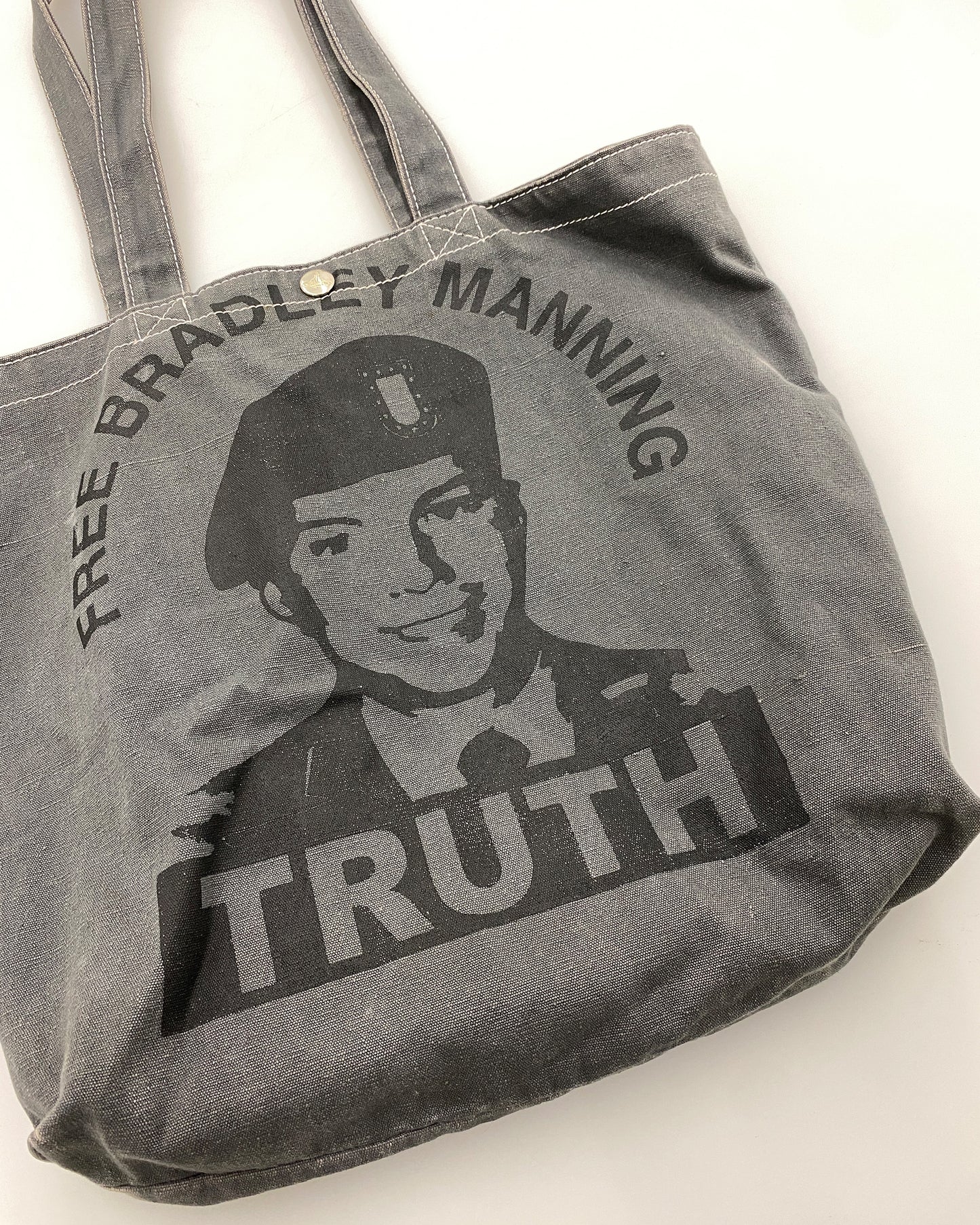 Vivienne Westwood SS2014 Runway Kostenlose Bradley Manning Einkaufstasche Grau 