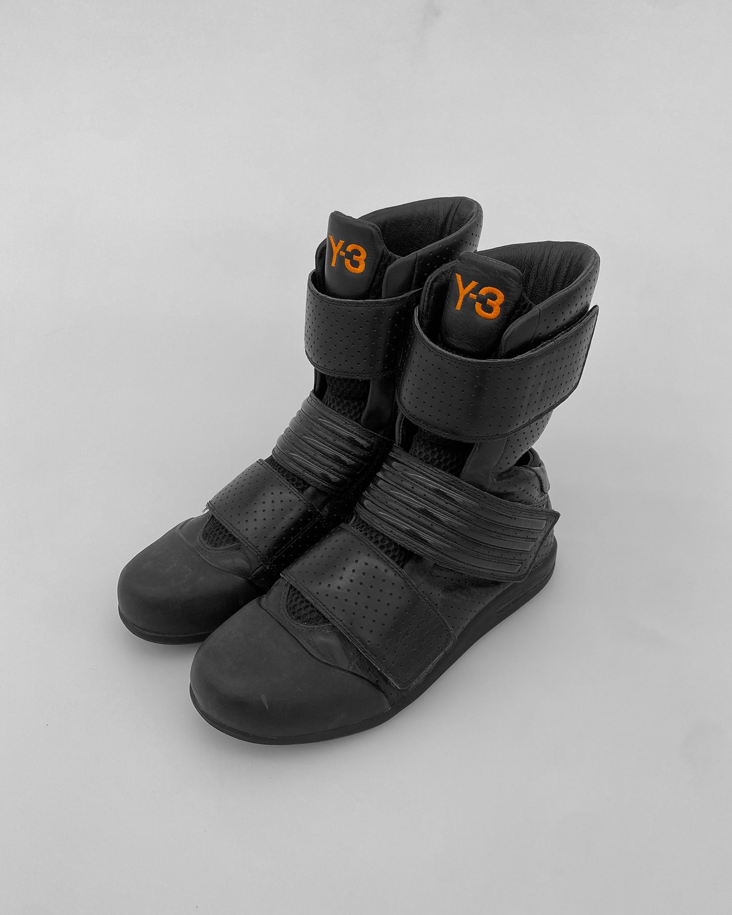 Y-3 2003 High Top Sneaker mit Klettverschluss Schwarz 