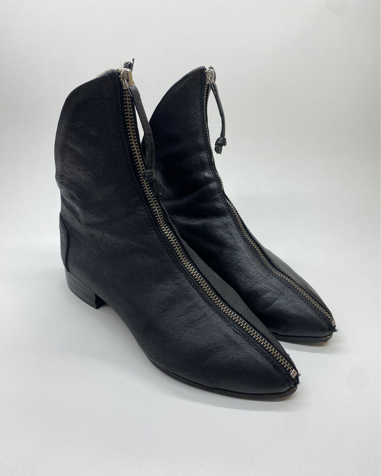 Papucei 2000s Front Zip Leather Shoes Black